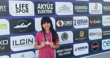 Eskişehirli Tenisçi Simge Dönmez Zonguldak'ta Şampiyonluk Elde Etti