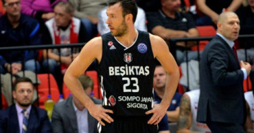 Estudiantes Beşiktaş'lı Basketbolcunun Peşinde