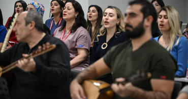 Etlik Şehir Hastanesi'nde Müzik Terapi: Çalışanlar Moral Buluyor