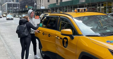 Eylem Tok ve oğlu New York'ta görüntülendi: Keyifleri yerinde!