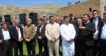 Ezidiler, Şırnak’ta Çarşema Sor Bayramı’nı Coşkuyla Kutladı