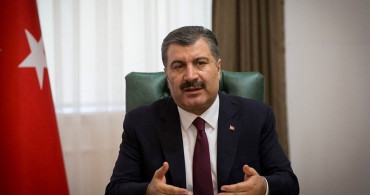 Fahrettin Koca’dan sosyal medyada gündem olan toplu aşı söylentilerine cevap: Toplu aşı da kapanma da yok