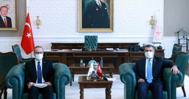 Fahrettin Koca'nın DSÖ Avrupa Direktörü Dr. Kluge ile Görüşmesi Başladı!