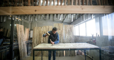 Fahri Kaptan'ın Ahşap Sanatı: Yurt Dışına Açılan Kapılar