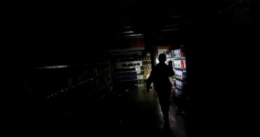 Faili Belli: Venezuela Yeniden Karanlığa Gömüldü
