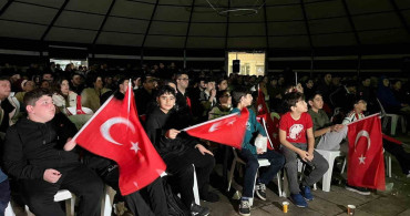 Fatih'te A Milli Takım Coşkusu