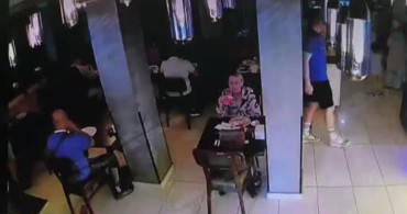 Fatih’te kahvaltı yapan turistin çantasını kapkaçla çaldılar