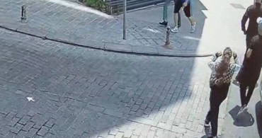 Fatih'te park halindeki araçtan çanta çalan kadın ve suç ortakları güvenlik kameralarına yakalandı