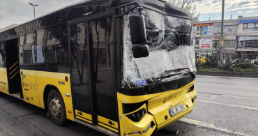 Fatih'te Üç İETT Otobüsü Kaza Yaptı