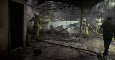 Fatih'teki Otopark Yangını Söndürüldü