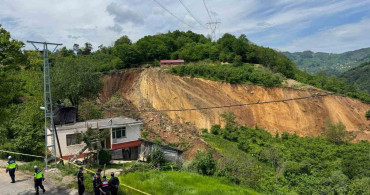 Fatsa'da Heyelan Anları Kameralara Yansıdı