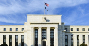 FED, Büyük Bankaların Kaldıraç Zorunluluklarını Geçici Gevşetti