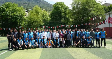 Feke Belediyesi Personeline Bayram İkramiyesi Dağıtıldı