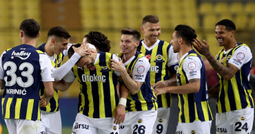 Fenerbahçe, Avrupa semalarına çıkıyor: Olympiakos-Fenerbahçe maçı ne zaman, saat kaçta ve hangi kanalda?
