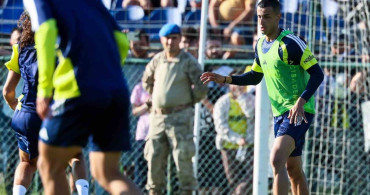 Fenerbahçe günü çift antrenmanla tamamladı
