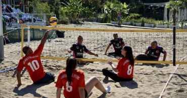 Fethiye'de Engelliler Plaj Voleybolu Turnuvası Düzenlendi