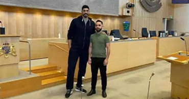 FETÖ'cü Enes Kanter ile PKK yandaşı Daniel Riazat ile İsveç Meclisi'nde!