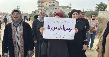 Filistinliler Batı Şeria'da Evlerine Dönmek İçin Gösteri Düzenledi