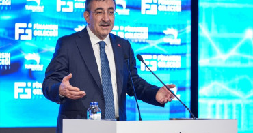 Finansın Geleceği Zirvesi'nde piyasalardaki gelişmeler değerlendirildi