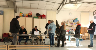 Fransa'da Yerel Seçimlerin İlk Turu Başladı