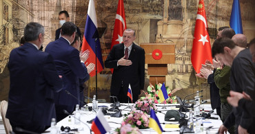 Fransız Le Monde gazetesi: Türkiye, Ukrayna Rusya savaşının kilit oyuncusu
