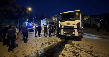 Freni boşalan kamyon parkta büyük facianın eşiğinden döndü