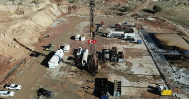 Gabar’da petrol mesaisi gece gündüz sürüyor: Hedef günlük 100 bin varil üretmek