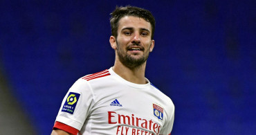Galatasaray Leo Dubois transferini bitirdi mi? Sarı kırmızılılar yıldız oyuncuyla anlaşmaya vardı