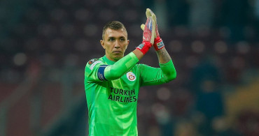 Galatasaray'da Fernando Muslera'dan Takım Arkadaşlarıyla Toplantı!