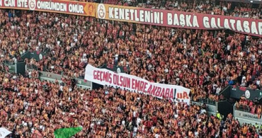 Galatasaraylı Taraftarlardan Emre Akbaba İçin Pankart
