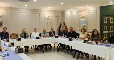 GAÜN Hastanesi'nde Tiroid Kanserine Ekip Yaklaşımı
