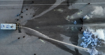 Gazeteciler Savaş Muhabirliği Eğitiminde Sahada Hazırlanıyor