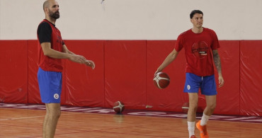 Gaziantep Basketbol Liderliği Sürdürmek İçin Mücadele Ediyor