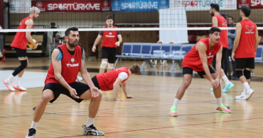 Gaziantep Gençlikspor Galatasaray HDI Sigorta Maçına Hazırlanıyor