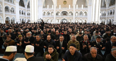 Gaziantep'te 6 Şubat Depremlerinde Hayatını Kaybedenler Anıldı