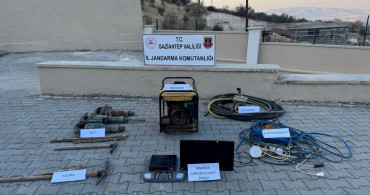 Gaziantep'te Kaçak Krom Madeni Çıkaran İki Şüpheli Yakalandı