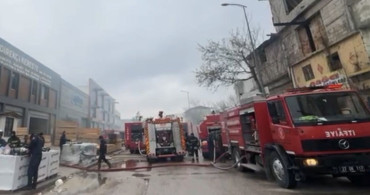 Gaziantep'te Kereste İmalathanesinde Yangın