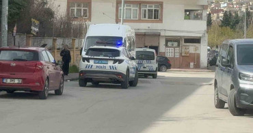 Gaziantep'te Lise Önünde Kurusıkı Tabancalı Saldırı Paniği