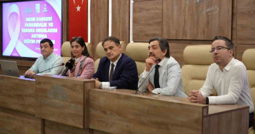 Gaziantep'te Meme Kanseri Farkındalık Eğitimi Düzenlendi