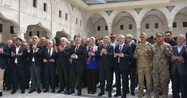 Gaziantep'te Mukaddes Emanetler Sergisi Açıldı