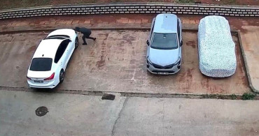 Gaziantep'te Park Halindeki Araçların Lastikleri Kesildi