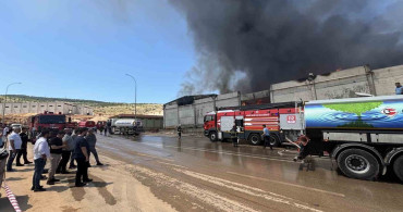 Gaziantep'te Tekstil Fabrikasında Yangın Çıktı