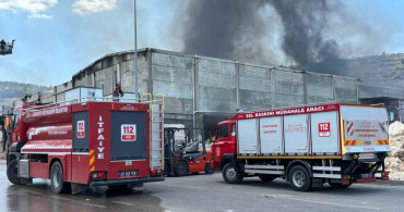 Gaziantep'te Tekstil Fabrikasında Yangın Kontrol Altına Alındı
