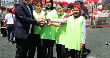 Gaziköy Şehit Ömer Yıldırım Okulu'na Spor Desteği