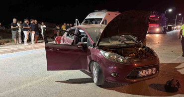 Gazipaşa'da takla atan otomobilde 4 kişi yaralandı