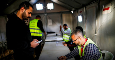 Gazze’de Yıkımın Ortasında Seçim: Filistinliler Sandık Başında