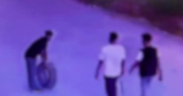 Gece yarısı lastik çalan hırsızlar, güvenlik kameralarında ve yakalandılar