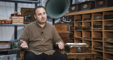 Geçmişin Sesleri: Taş Plak Koleksiyonerleri Geleceği Şekillendiriyor