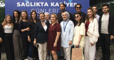 Geleceğin Sağlıkçılarından Kariyer Fuarı
