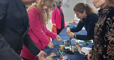 Geleneksel Çarpana Dokuma Sanatı Antalya'da Yeniden Hayat Buluyor